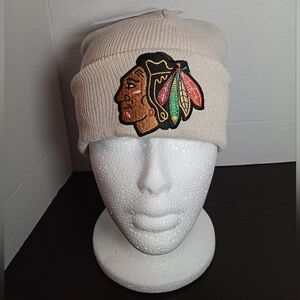 New 1x NHL Chicago Blackhawks Knit Hat! Cream. Unisex